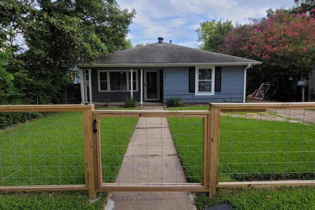 The Harby Street House - Close To U Of H, Stadiums, Downtown, Med Center 休斯敦 外观 照片